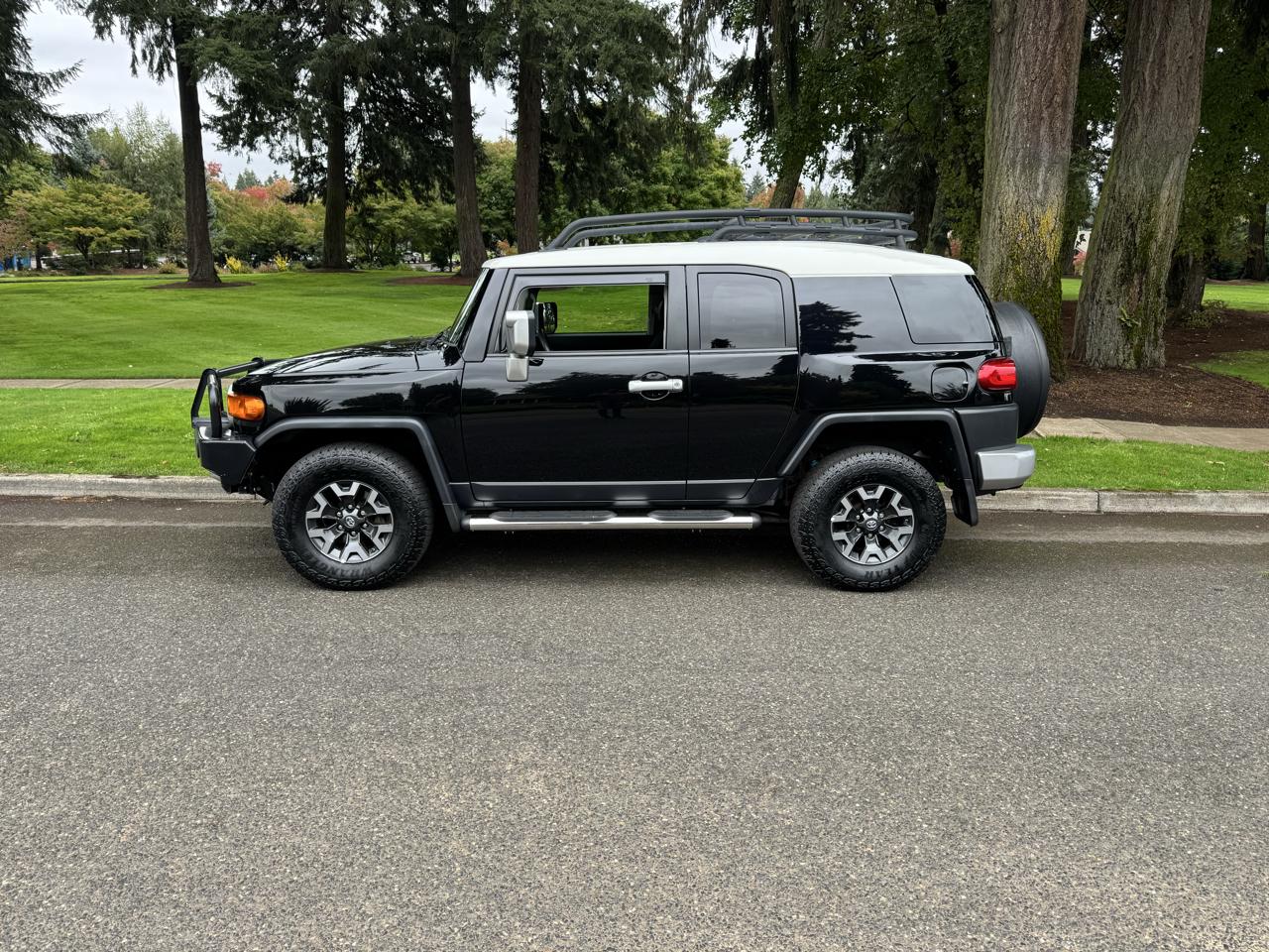 toyota fj cruiser 2008 JTEBU11F68K054338 image toyota fj cruiser 2008 JTEBU11F68K054338 image